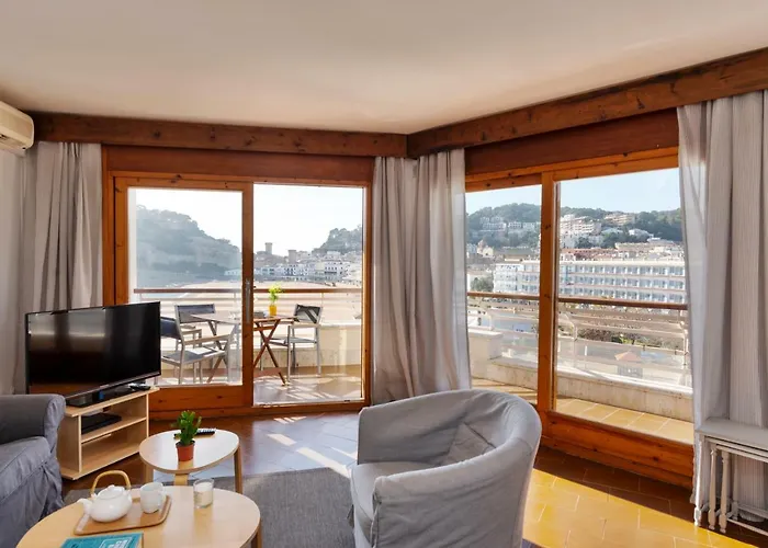 Edificio Tropicana アパート トッサ・デ・マール